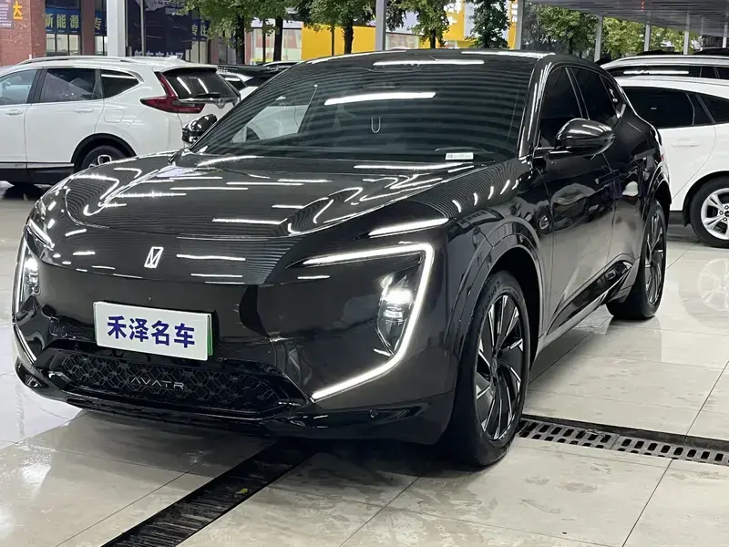 2024 Avatr 07 с пробегом 33 000 км