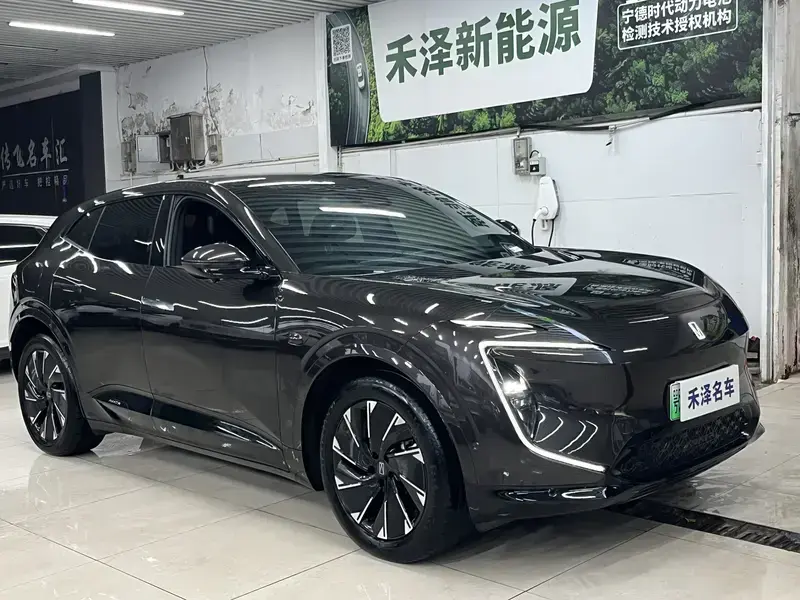 2024 Avatr 07 с пробегом 33 000 км