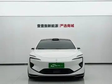 2026 Avatr 12 с пробегом 8 000 км