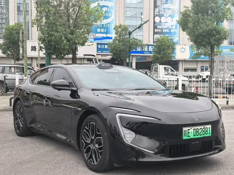 2026 Avatr 12 с пробегом 7 000 км