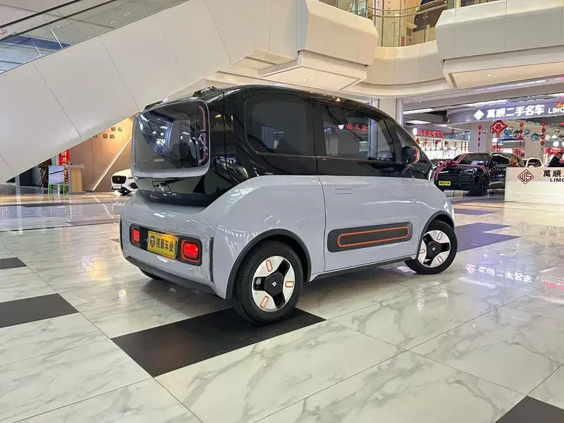 2022 Baojun Kiwi EV с пробегом 52 000 км
