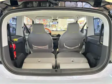 2022 Baojun Kiwi EV с пробегом 52 000 км