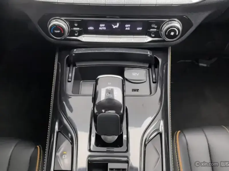 2021 Bestune T77 с пробегом 33 000 км