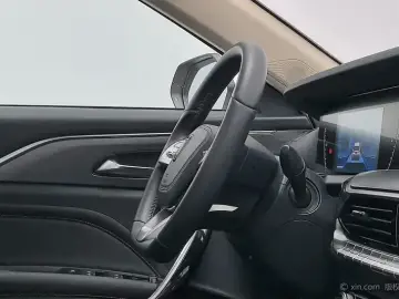 2021 Bestune T77 с пробегом 33 000 км
