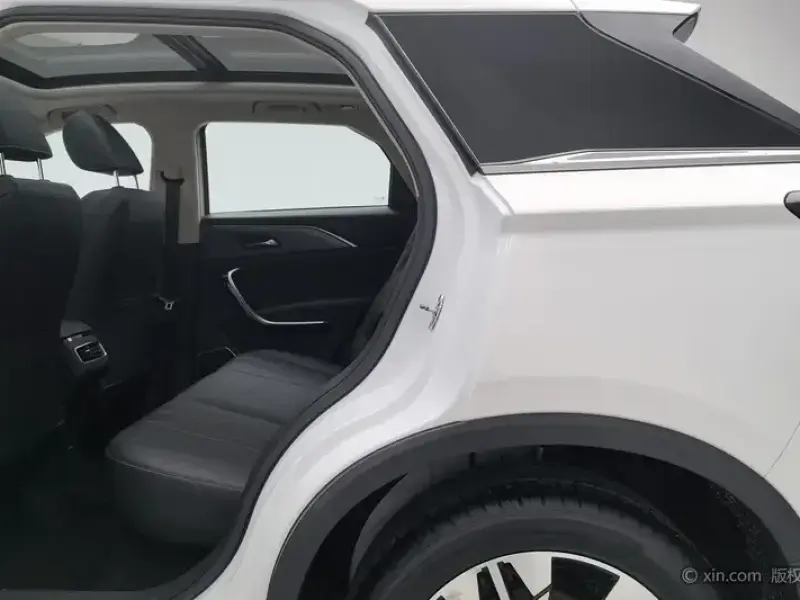 2021 Bestune T77 с пробегом 33 000 км
