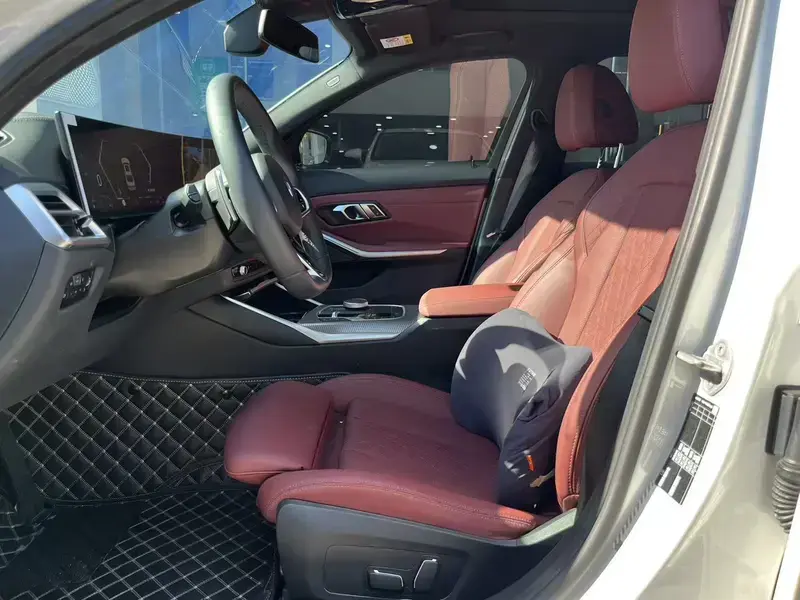2025 BMW 3 серии с пробегом 25 000 км