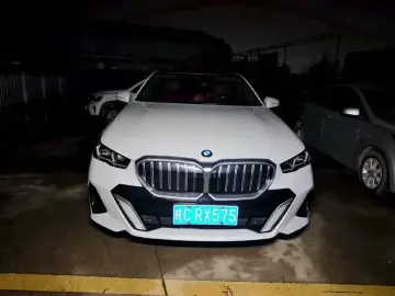 2024 BMW 5 серии с пробегом 23 000 км