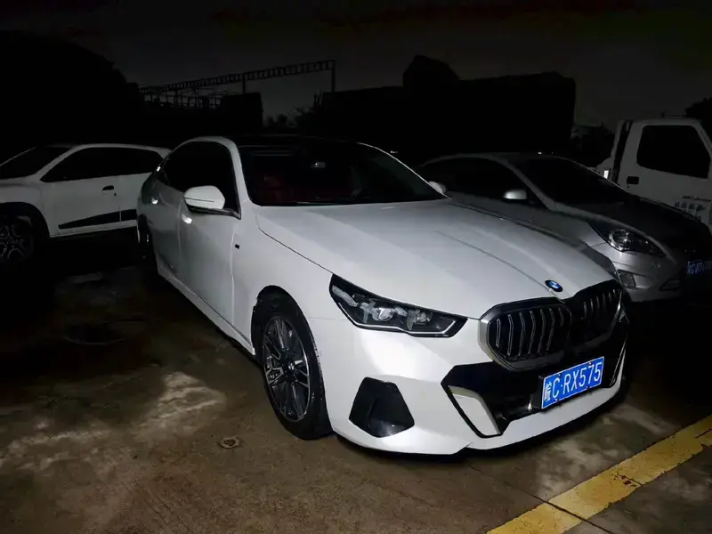 2024 BMW 5 серии с пробегом 23 000 км