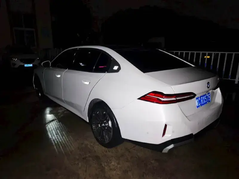 2024 BMW 5 серии с пробегом 23 000 км