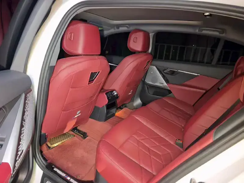 2024 BMW 5 серии с пробегом 23 000 км