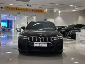 2023 BMW 5 серии с пробегом 49 900 км