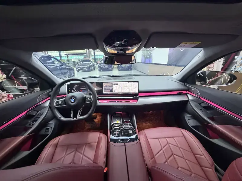 2024 BMW 5 серии с пробегом 19 000 км