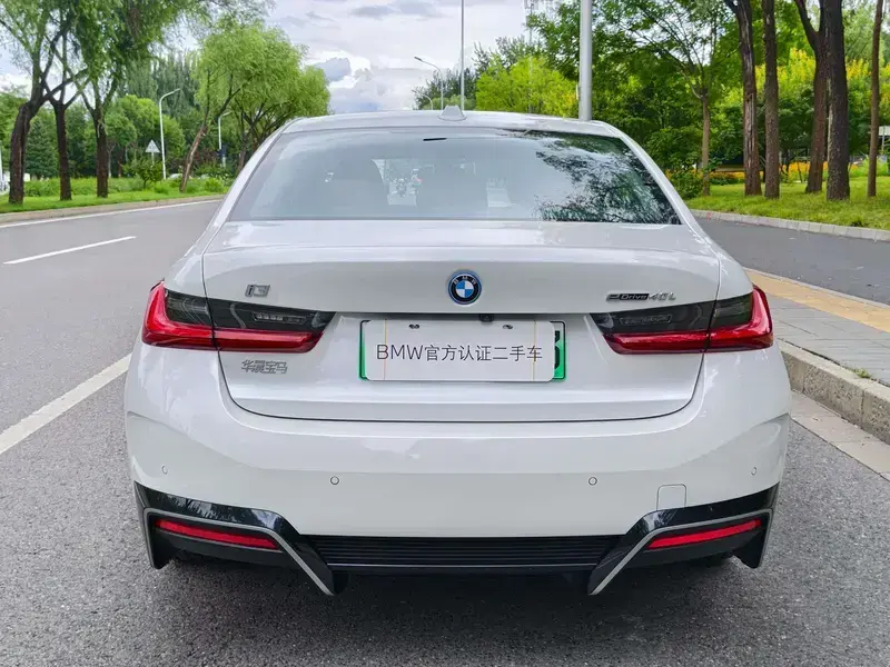2026 BMW i3 с пробегом 7 000 км