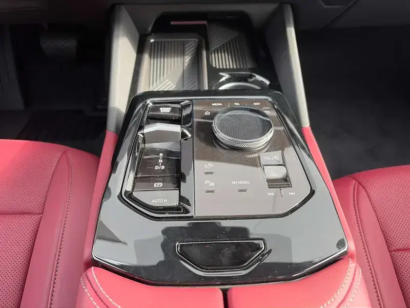 2026 BMW i5 с пробегом 200 км