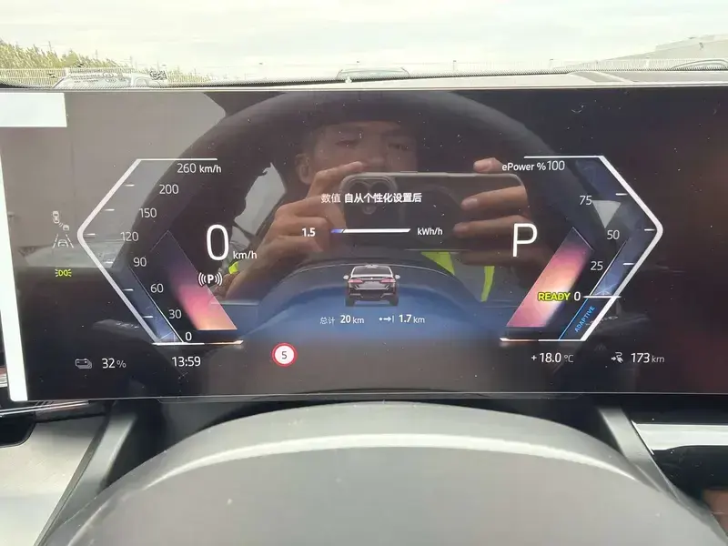 2026 BMW i5 с пробегом 200 км