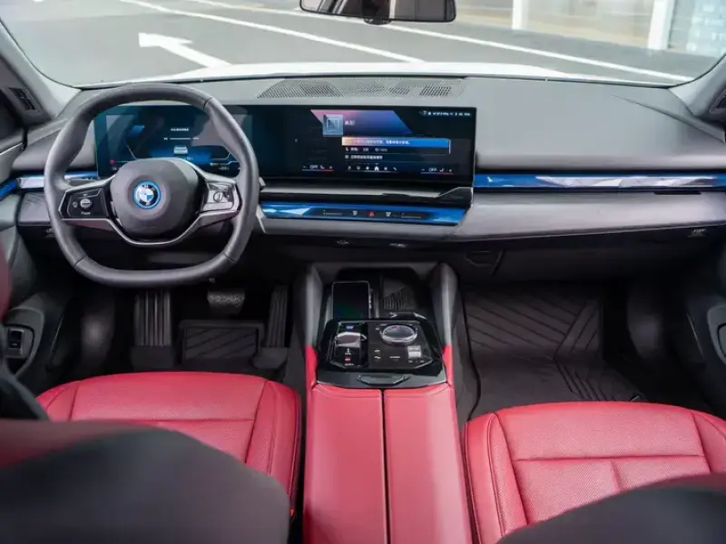 2024 BMW i5 с пробегом 54 000 км