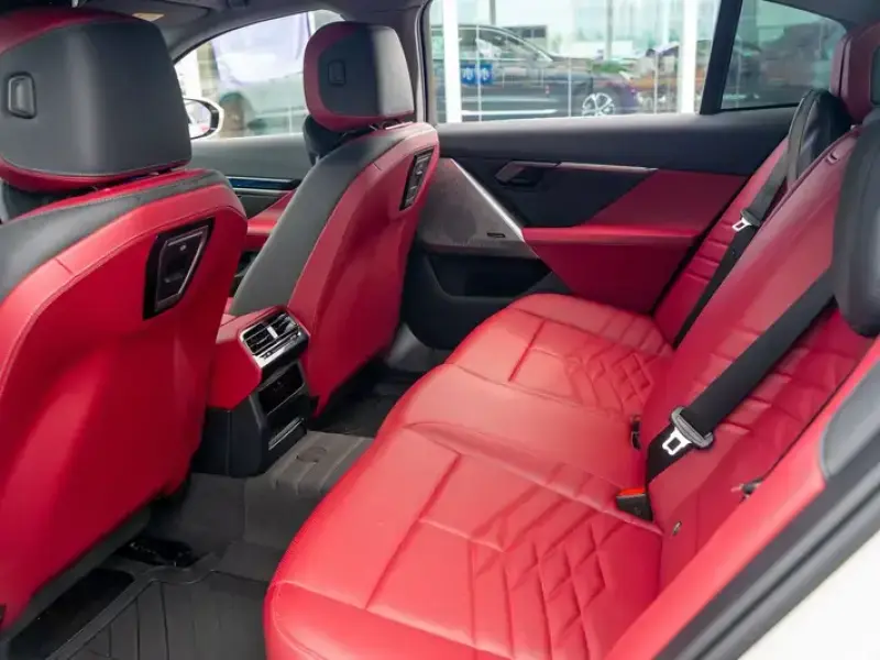2024 BMW i5 с пробегом 54 000 км