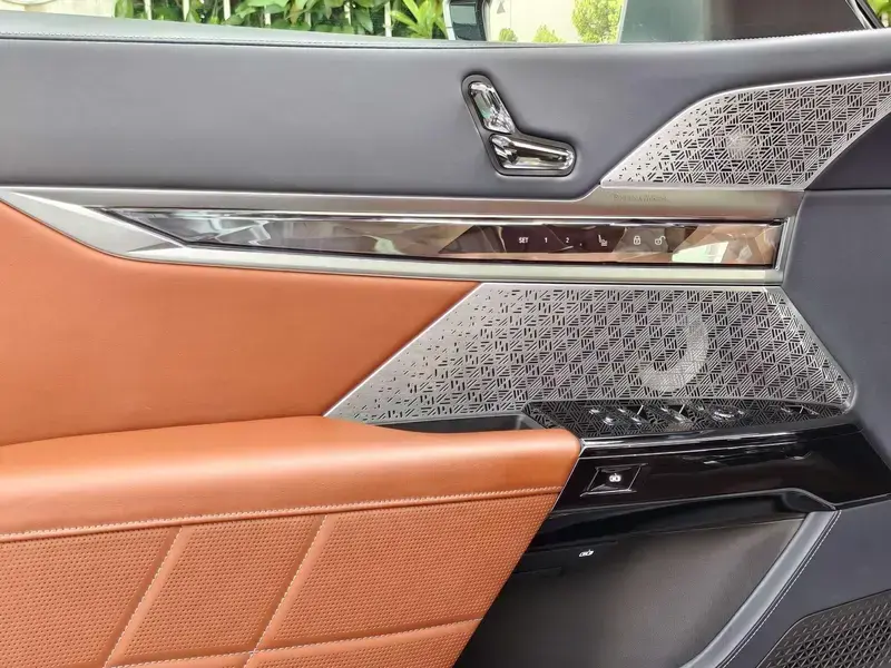 2023 BMW i7 с пробегом 31 500 км