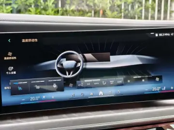 2023 BMW i7 с пробегом 31 500 км