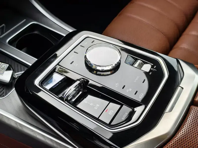 2023 BMW i7 с пробегом 31 500 км
