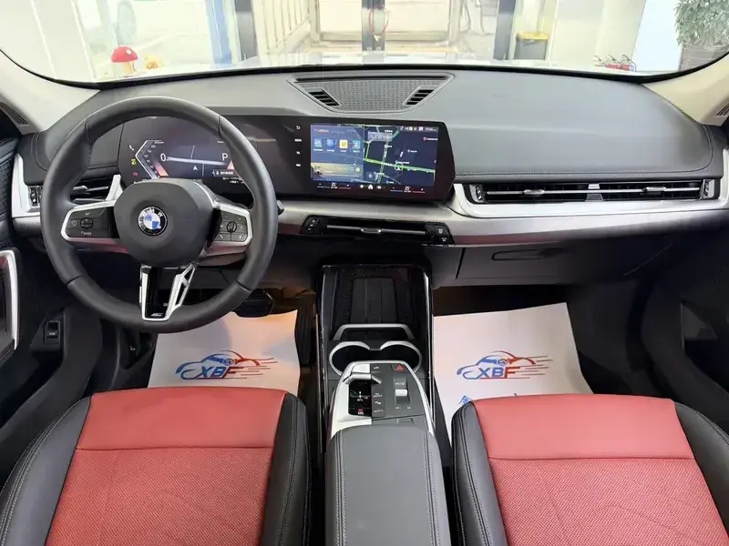 2023 BMW X1 с пробегом 15 000 км