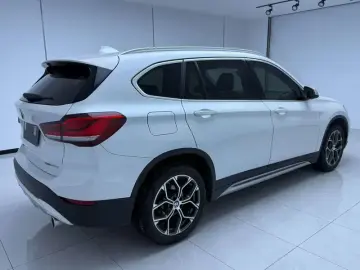 2022 BMW X1 с пробегом 20 000 км