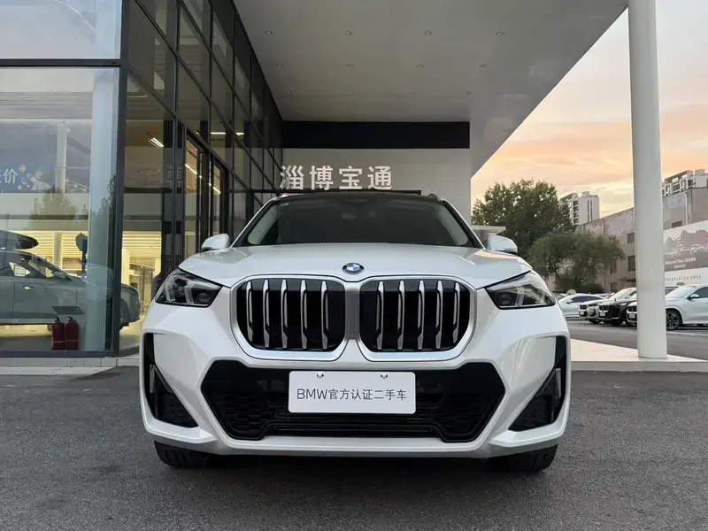2023 BMW X1 с пробегом 14 000 км