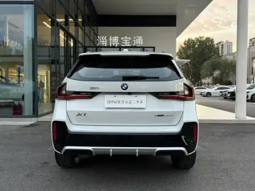 2023 BMW X1 с пробегом 14 000 км
