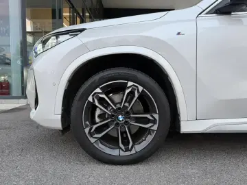 2023 BMW X1 с пробегом 14 000 км