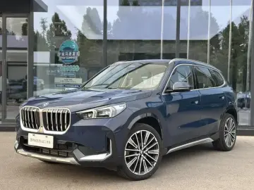 2025 BMW X1 с пробегом 11 000 км