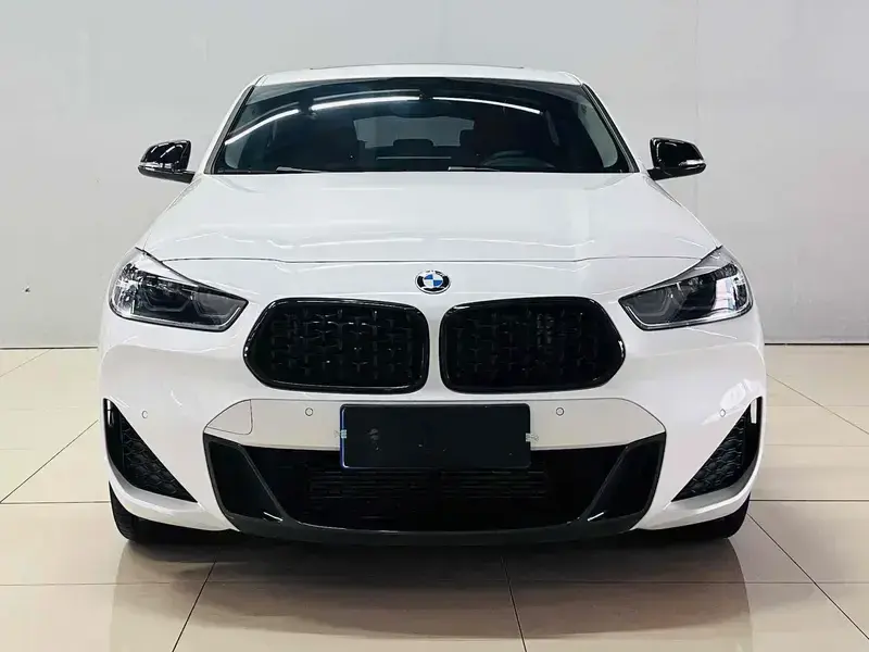 2023 BMW X2 с пробегом 30 000 км