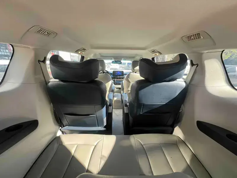2023 Buick GL8 с пробегом 104 000 км
