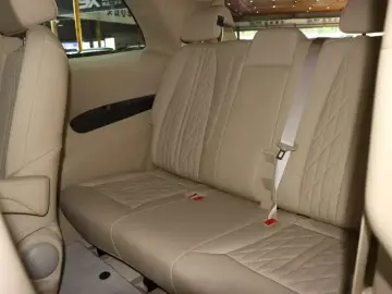 2023 Buick GL8 с пробегом 13 000 км