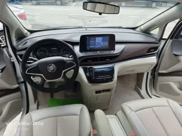 2023 Buick GL8 с пробегом 133 000 км