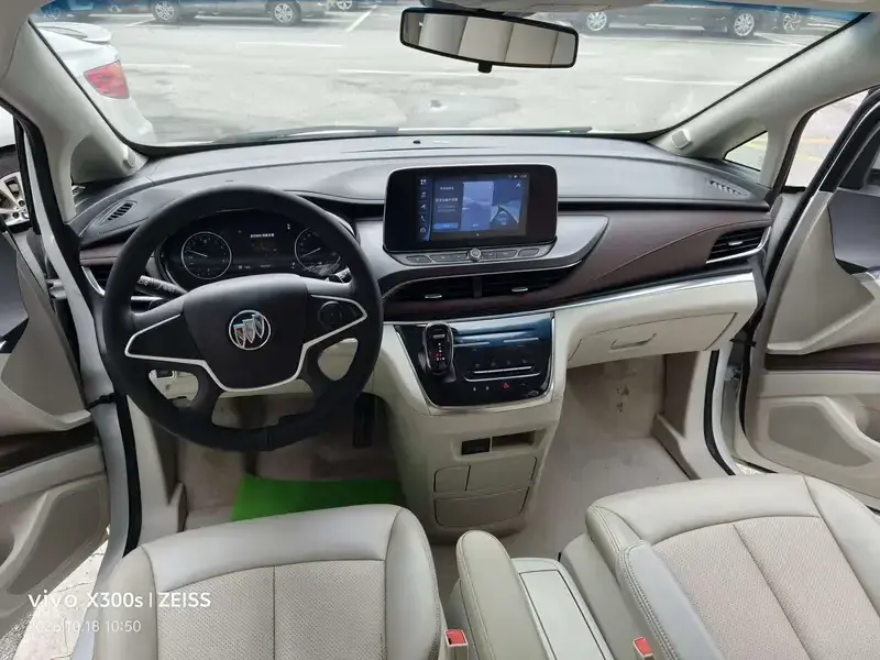 2023 Buick GL8 с пробегом 133 000 км