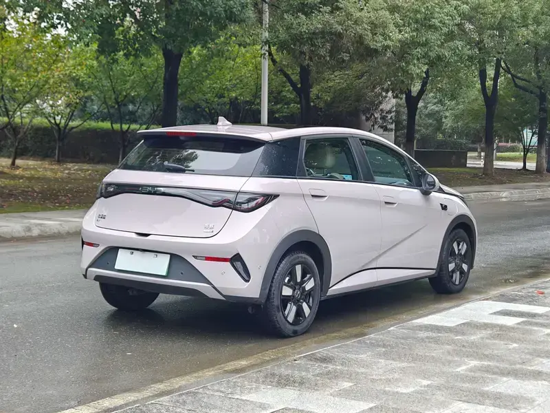2025 BYD Dolphin с пробегом 35 000 км
