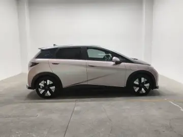 2021 BYD Dolphin с пробегом 40 200 км