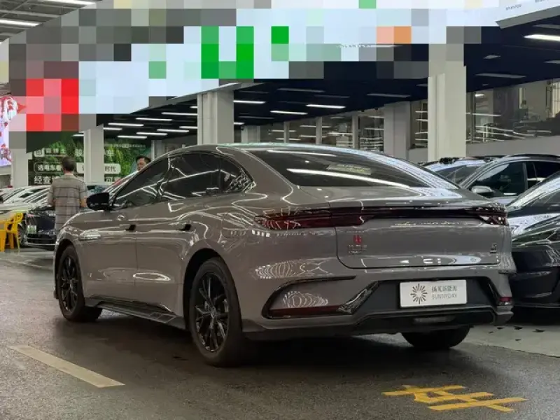 2025 BYD Han с пробегом 35 000 км