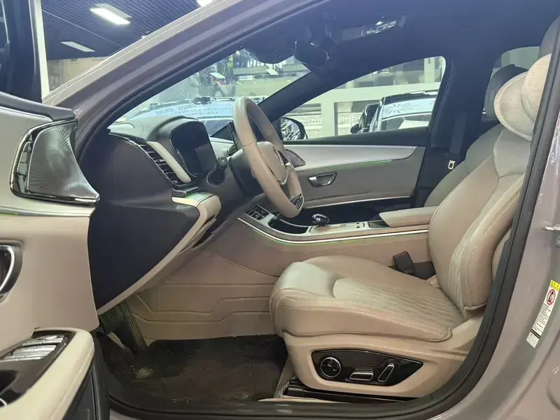2025 BYD Han с пробегом 35 000 км