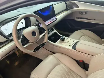 2025 BYD Han с пробегом 35 000 км