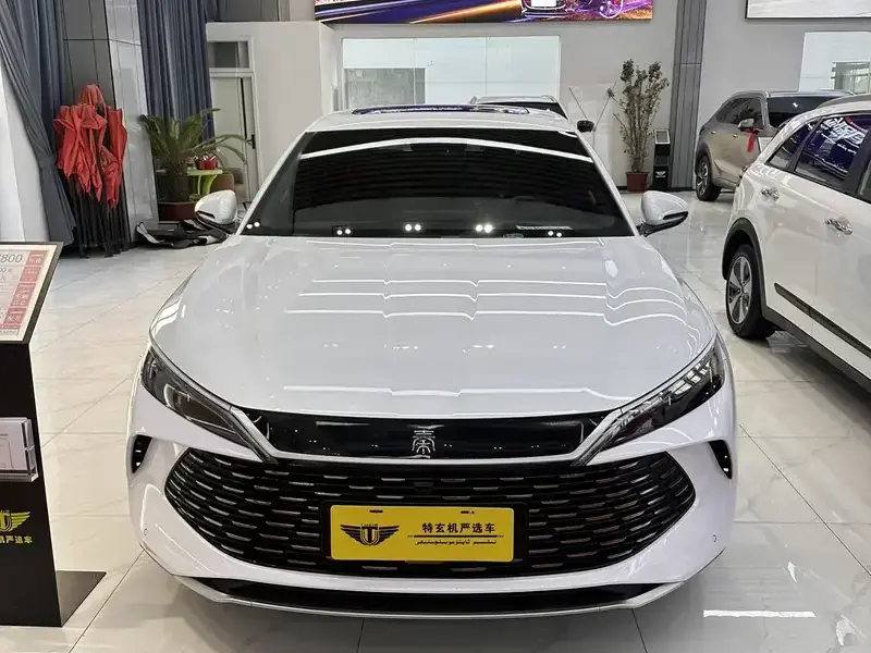2024 BYD Qin L с пробегом 31 000 км