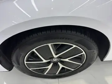 2024 BYD Qin L с пробегом 31 000 км