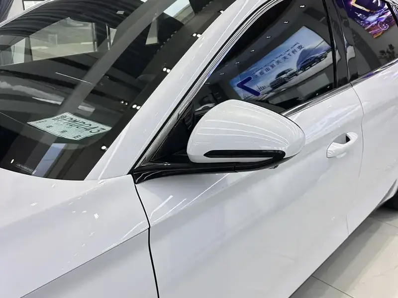 2024 BYD Qin L с пробегом 31 000 км