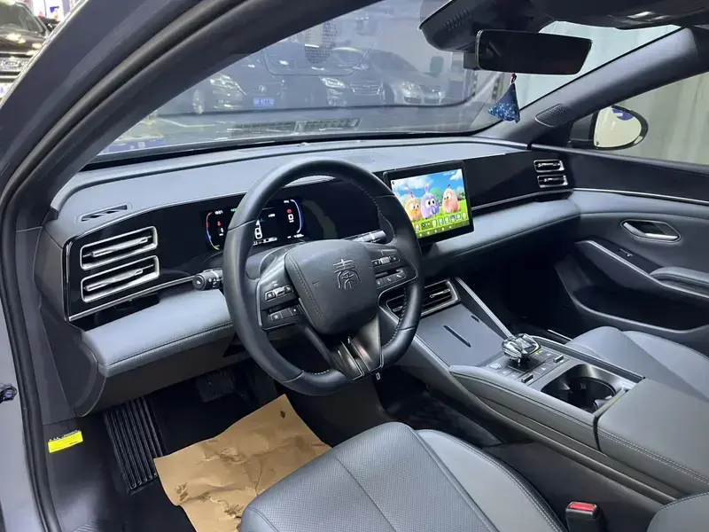 2024 BYD Qin L с пробегом 41 000 км
