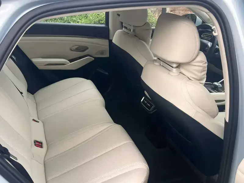 2025 BYD Qin L с пробегом 2 300 км