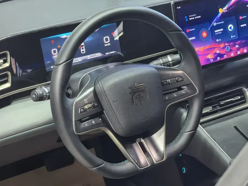 2024 BYD Qin L с пробегом 45 000 км