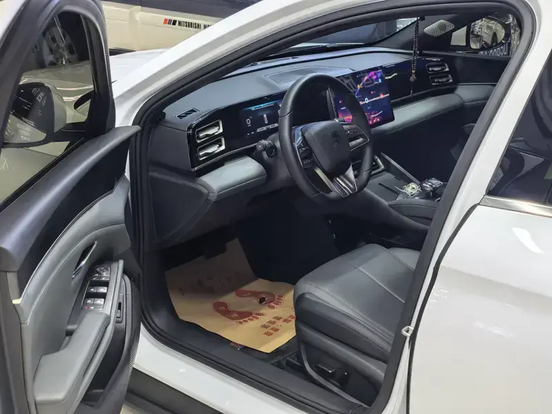 2024 BYD Qin L с пробегом 45 000 км