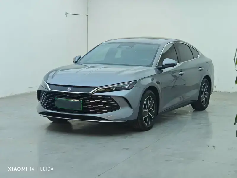 2025 BYD Qin L с пробегом 21 000 км