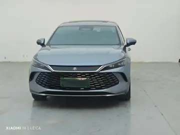2025 BYD Qin L с пробегом 21 000 км