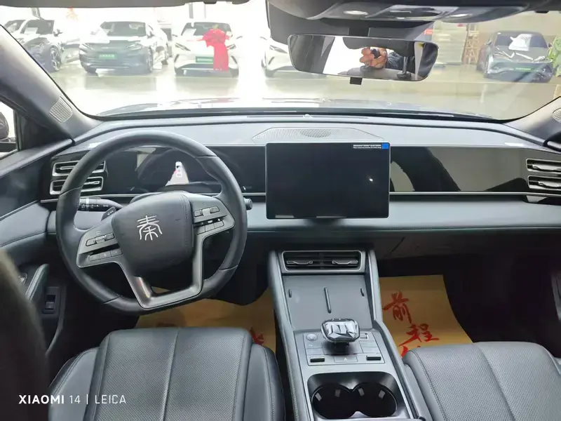 2025 BYD Qin L с пробегом 21 000 км